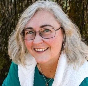 Meet your Posher, Lorie